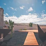 - Aire - Surf&yoga * La Pared (Las Palmas)